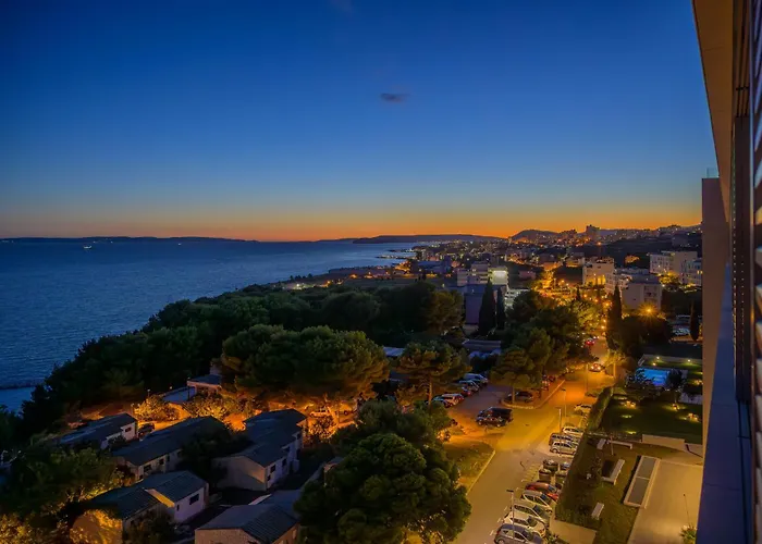 Oasis By The Sea 아파트